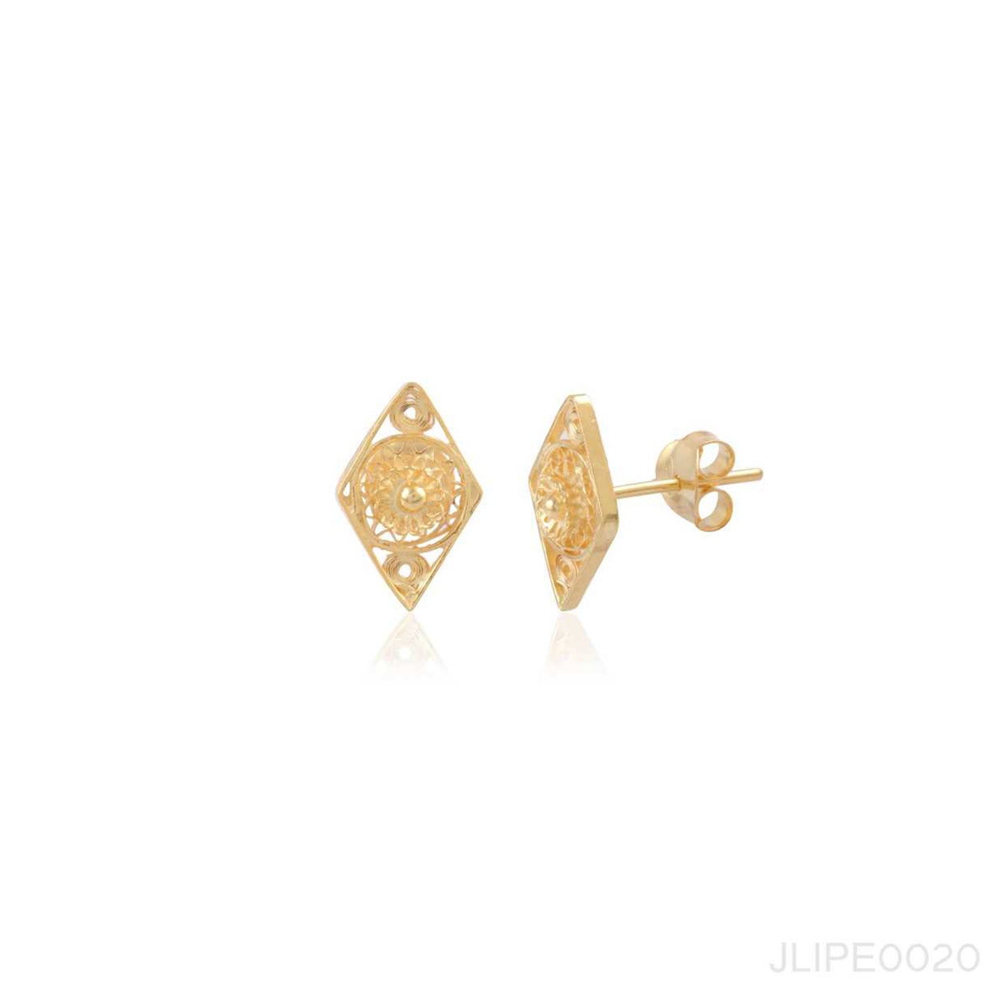 Styish studs earring
