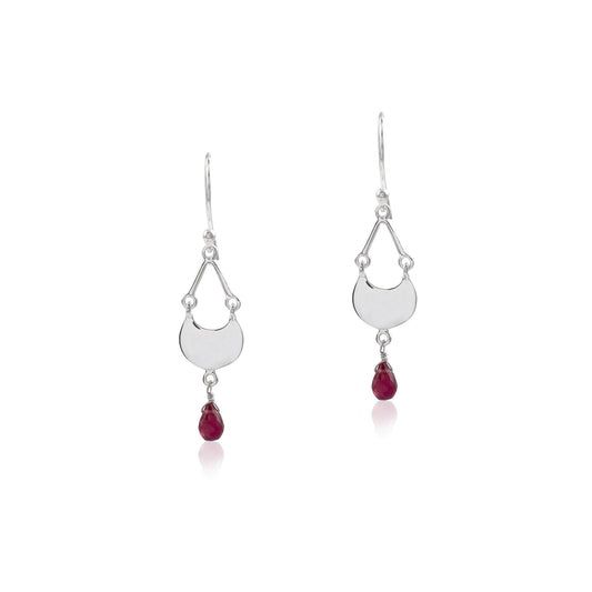 Garnet Drop Shaped Shiny Silver Earring with 925 Sterling Silver