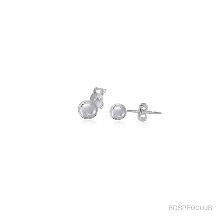 Stylish Silver Earring made with 925 Sterling Silver for Women