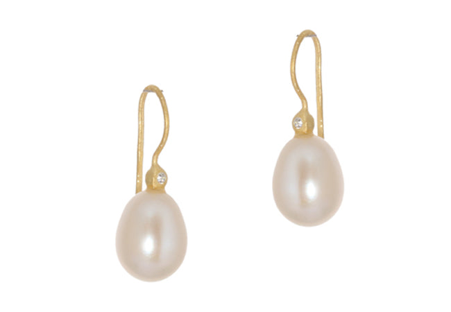 White Zircon Pearl Elegant Gold-Tone Wire Silver Earring