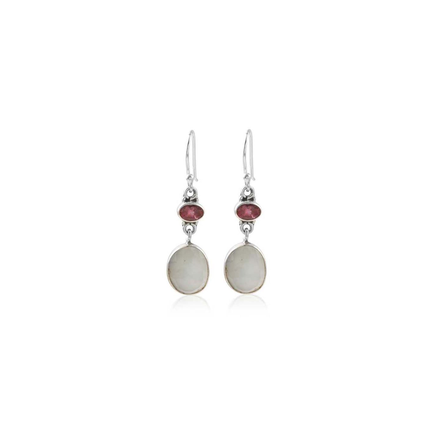 Stylish Gemstone Silver Earring With Rainbow Moonstone & 925 Sterling Silver